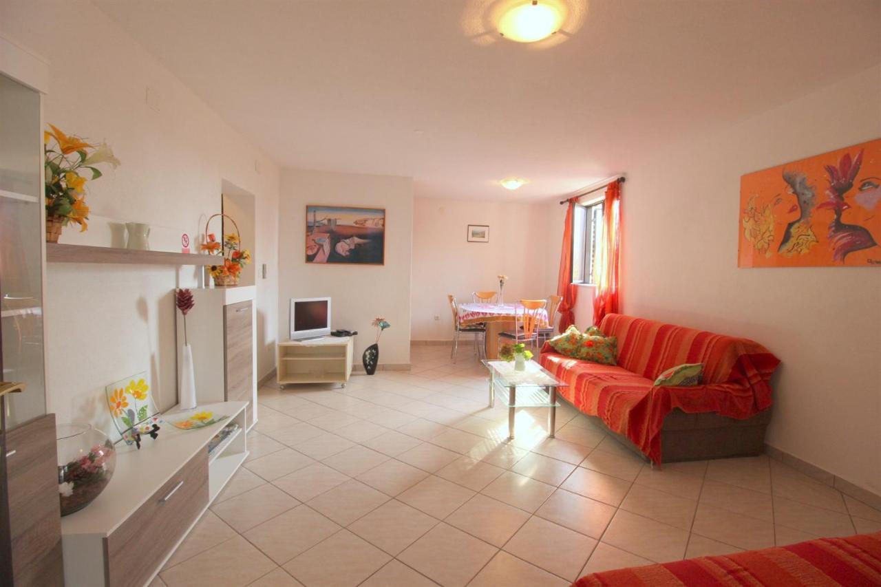 Gianna N2, 600 M From The Beach Novigrad Istria 外观 照片